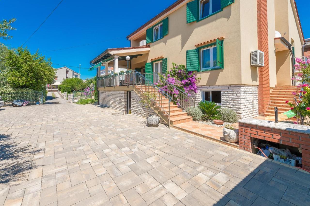 Villa Lux Nina With Six Bedrooms, Private Pool, Sauna Zadar Exterior photo
