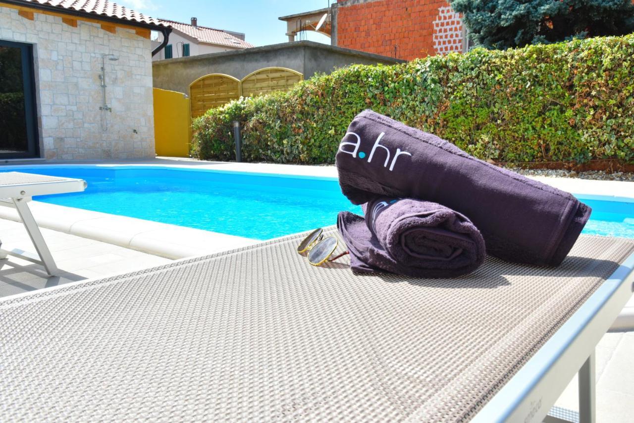 Villa Lux Nina With Six Bedrooms, Private Pool, Sauna Zadar Exterior photo